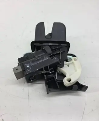 Tailgate/trunk/boot lock/catch/latch