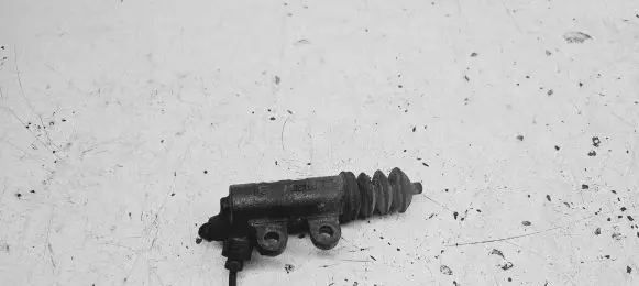Toyota Corolla Verso AR10 Clutch slave cylinder 