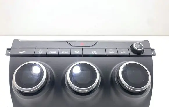 Jaguar E-Pace Interior fan control switch J9C314C239CD