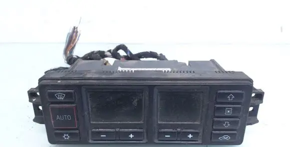Audi A4 S4 B5 8D Climate control unit 5HB007608 8LO820043B