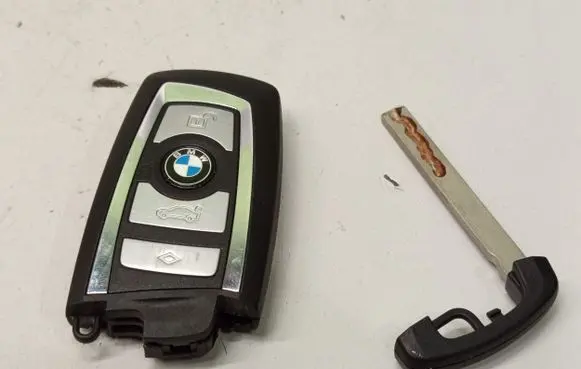 BMW 5 GT F07 Ignition key/card 