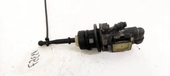 Skoda Octavia Mk2 (1Z) Clutch master cylinder
