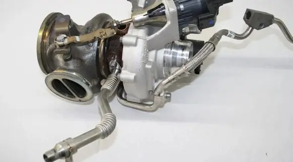 BMW 8 G14 Turbo 8681198