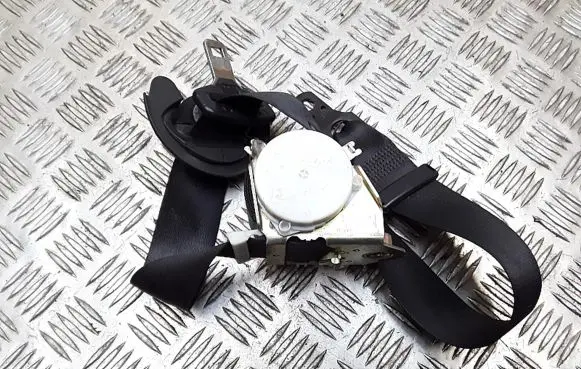 BMW X3 E83 Front seatbelt 33033480E