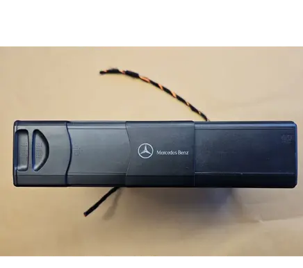 Mercedes-Benz SL R230 CD/DVD changer MC3010 A2308209089 2308209089