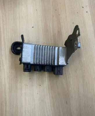Toyota Hilux (AN10, AN20, AN30) Glow plug pre-heat relay 2855130010