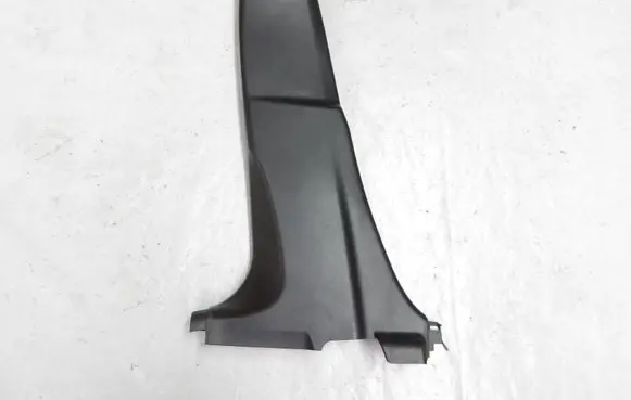 Suzuki Vitara (LY) (B) pillar trim (bottom) 7624154P0