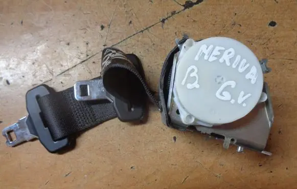 Opel Meriva B Middle seatbelt (rear) 34083026B