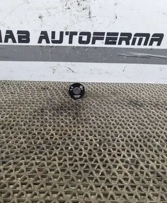 KIA Ceed Passenger airbag on/off switch 379PP4