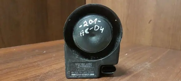 Audi A8 S8 D4 4H Horn signal 1K0951605C