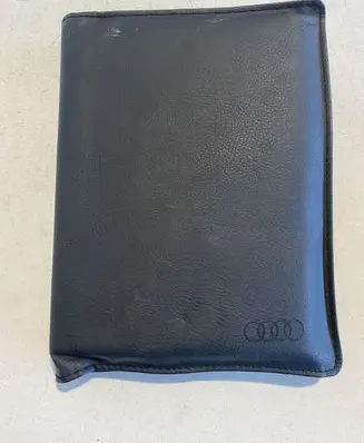 Audi Q7 4L Owners service history hand book 