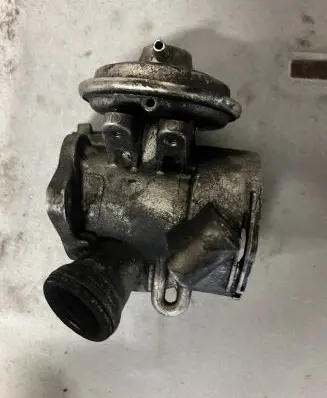 Mercedes-Benz ML W163 EGR valve A6110900554