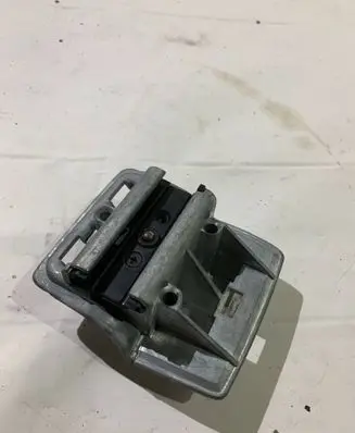 BMW 5 E39 Parcel shelf load cover mount bracket 8217304
