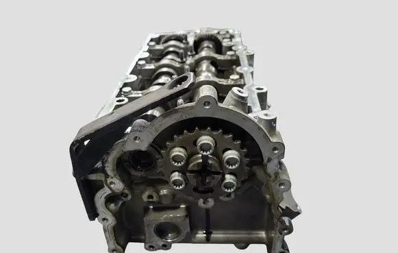Audi A6 S6 C6 4F Engine head 0593AL 059285K