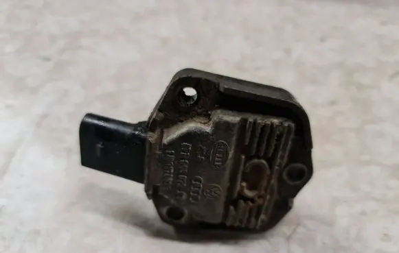 Audi A6 S6 C6 4F Oil level sensor 1J0907660C 5PR00807903