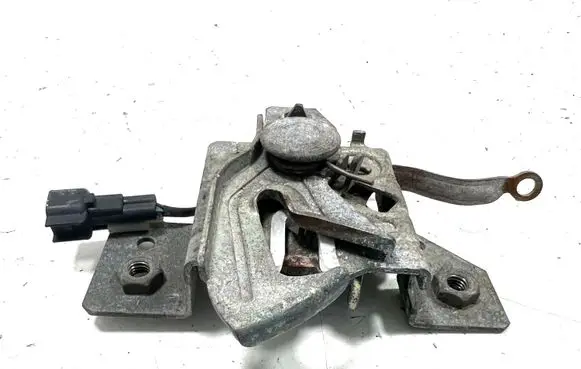 Ford Fiesta Engine bonnet/hood lock/catch