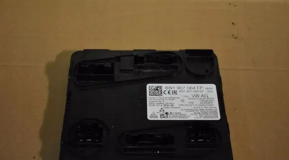 Audi Q7 4M Other control units/modules 8W1907064FP555525