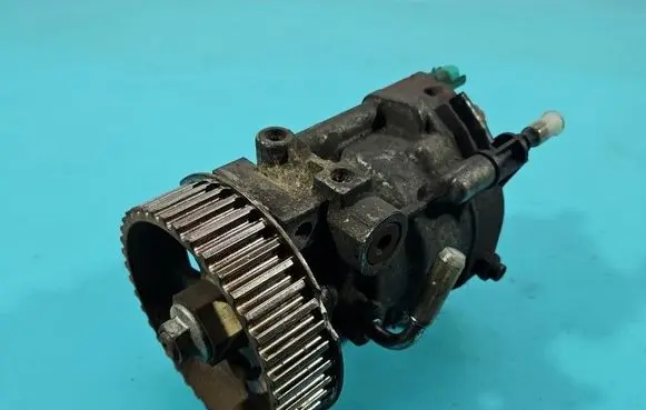 Renault Clio III Fuel injection high pressure pump R9042A070C IMPRK1528462