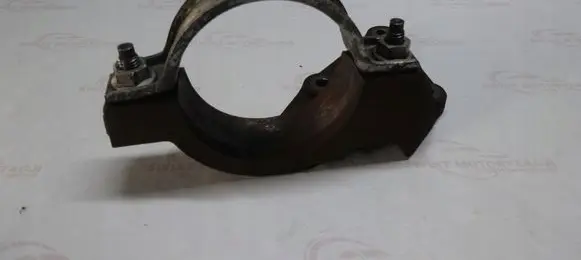 Ford Focus Engine mounting bracket 381GB