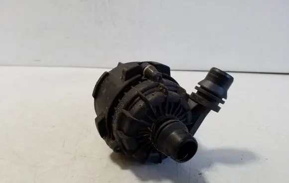 BMW i4 Electric auxiliary coolant/water pump 945503006