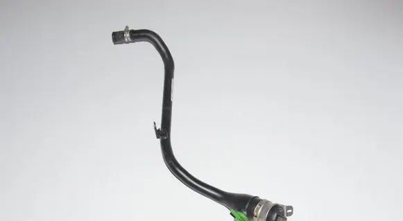 BMW 6 F06 Gran coupe Fuel tank filler neck pipe 7277671 16117277671
