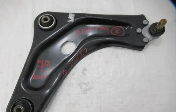 Citroen C3 Aircross Front lower control arm/wishbone