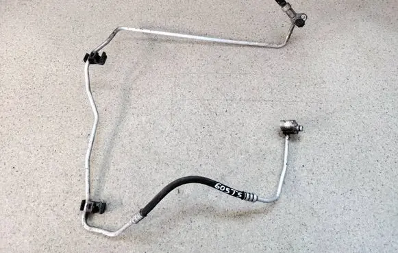 Volkswagen Transporter - Caravelle T5 Air conditioning (A/C) pipe/hose 7H1820741T55A 7H1820741T