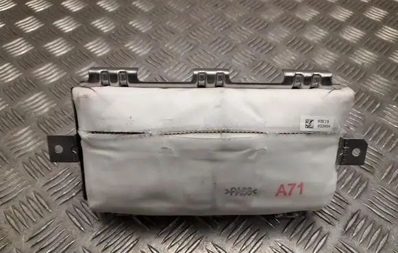 Toyota Camry VIII XV70 Engine control unit/module 0589P1000547