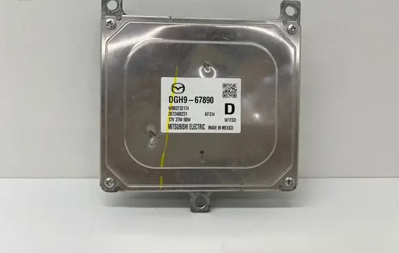 Mazda CX-30 LED ballast control module DGH967890 2072400231 W003T32174