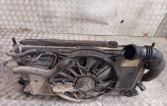 Ford Focus C-MAX Radiator set