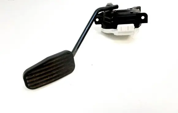 Volvo XC90 Accelerator throttle pedal 30683521