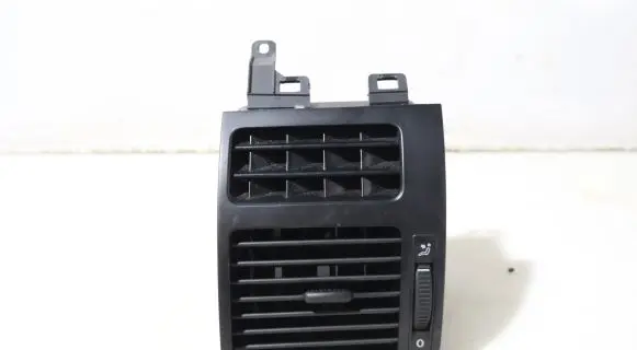Volkswagen Touran I Dashboard side air vent grill/cover trim