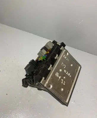 Mercedes-Benz E W211 Fuse module 2115454201
