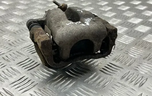 Opel Zafira A Rear brake caliper