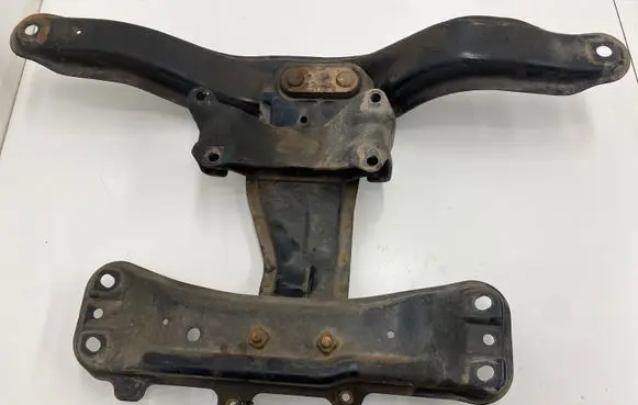 Subaru Forester SH Gearbox mounting bracket