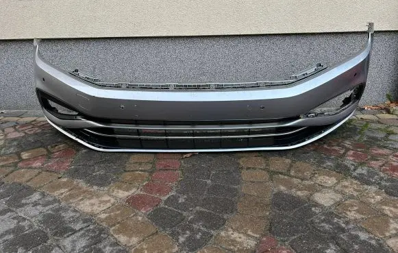 Volkswagen PASSAT B8 Front bumper 3G0805221e