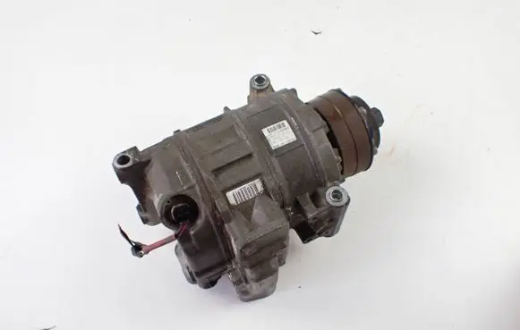 Audi A8 S8 D3 4E Air conditioning (A/C) compressor (pump) 4E0260805Q