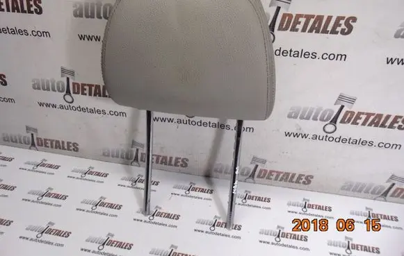 Mercedes-Benz A W169 Front seat headrest 