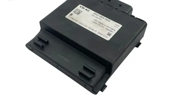 Audi A5 Sportback 8TA Voltage converter/converter module 8K0959663 111002109