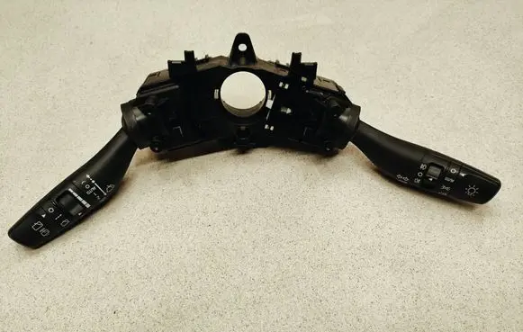 KIA Sportage Wiper turn signal indicator stalk/switch 93404F1960 4C83MR1001