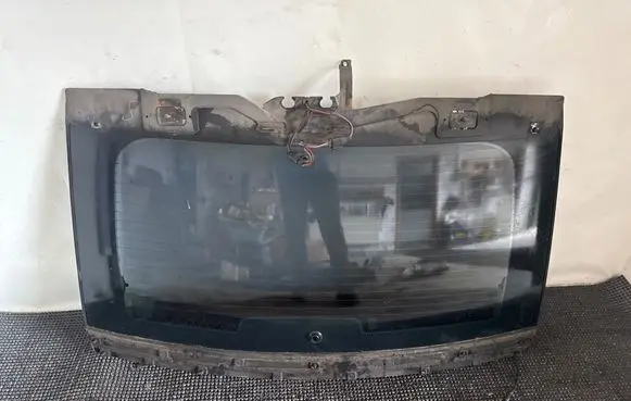 Land Rover Range Rover Sport L320 Rear windscreen/windshield window