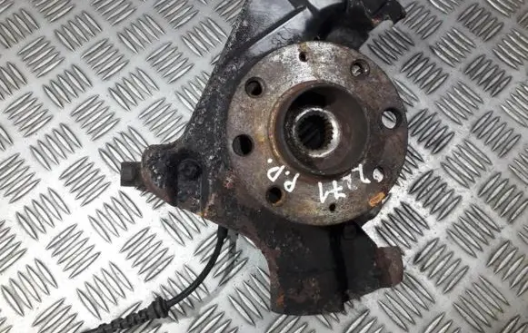Fiat Punto (188) Front wheel hub