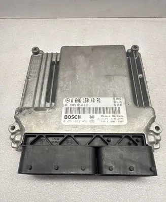 Mercedes-Benz C W203 Engine control unit/module A6461504091 1039S11605 0281012451