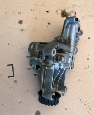 Ford Kuga III Oil pump PV4E6600BB
