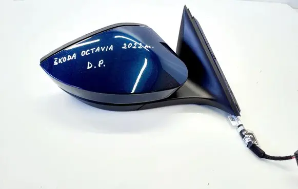 Skoda Octavia Mk4 Front door electric wing mirror 5E8857408