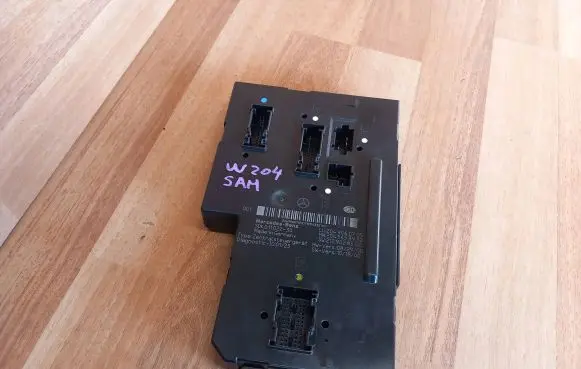 Mercedes-Benz C W204 SAM control unit 2049060705 5DK01102230 2045458932