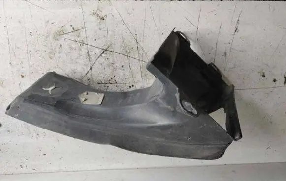 Audi A6 S6 C6 4F Intercooler air channel guide 4F0145334