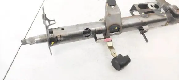 Toyota Yaris Steering wheel axle