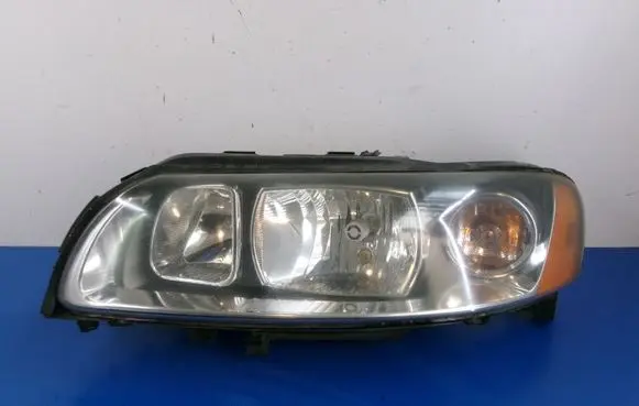 Volvo S60 Headlight/headlamp 30698825