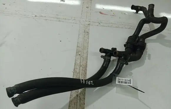 Ford Mondeo MK IV Engine coolant pipe/hose 